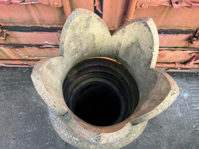 Victorian crown chimney pot