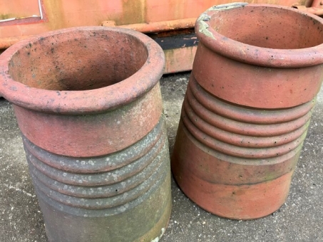 Ribbed squat chimney pots