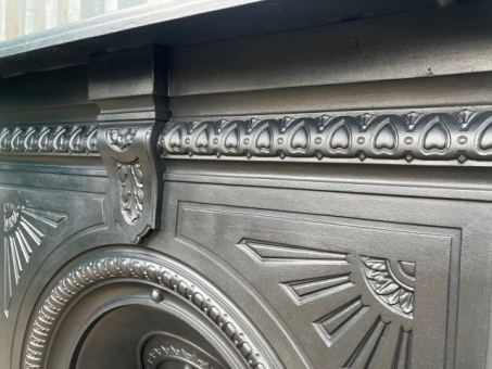 Original Victorian bedroom grate