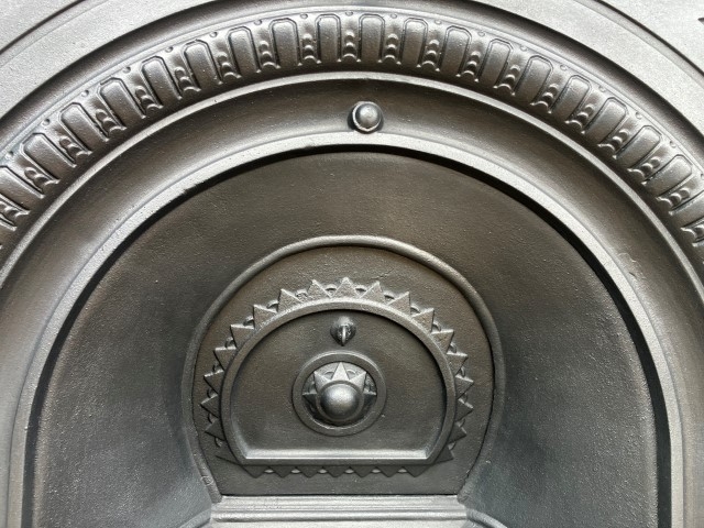 Original Victorian bedroom grate