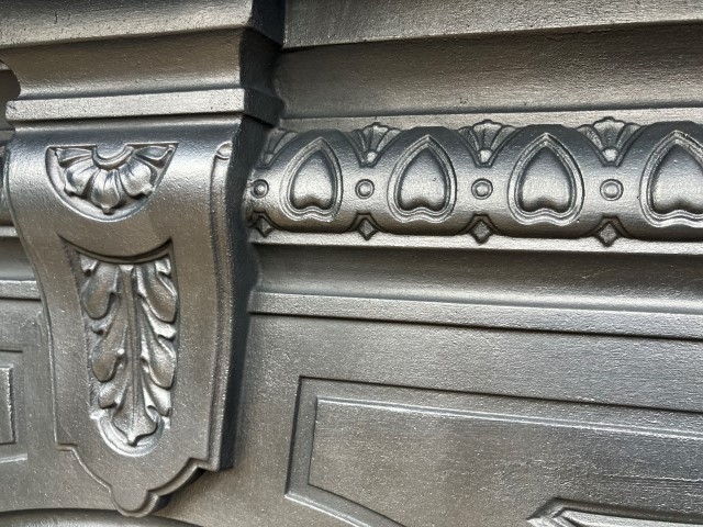 Original Victorian bedroom grate