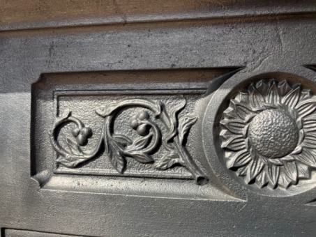 Victorian cast iron bedroom grate