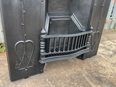 Art Nouveau bedroom grate