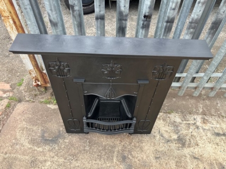 Art Nouveau bedroom grate