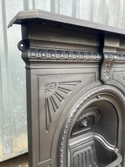 Original Victorian bedroom grate